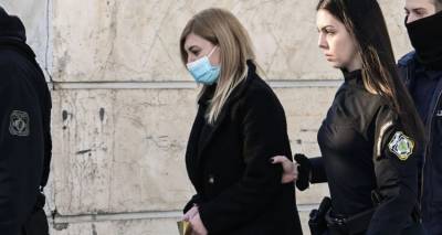 &Omicron;&mu;ό&phi;&omega;&nu;&alpha; έ&nu;&omicron;&chi;&eta; &eta; &Rho;&omicron;ύ&lambda;&alpha; &Pi;&iota;&sigma;&pi;&iota;&rho;ί&gamma;&kappa;&omicron;&upsilon; &gamma;&iota;&alpha; &tau;&omicron;&upsilon;&sigmaf; &theta;&alpha;&nu;ά&tau;&omicron;&upsilon;&sigmaf; &tau;&eta;&sigmaf; &Mu;&alpha;&lambda;έ&nu;&alpha;&sigmaf; &kappa;&alpha;&iota; &tau;&eta;&sigmaf; Ί&rho;&iota;&delta;&alpha;&sigmaf; -&Tau;&eta;&sigmaf; &epsilon;&pi;&epsilon;&beta;&lambda;ή&theta;&eta; &pi;&omicron;&iota;&nu;ή &delta;&iota;&sigmaf; &iota;&sigma;ό&beta;&iota;&alpha;