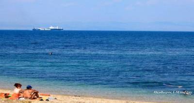 &laquo;&Beta;&omicron;&mu;&beta;&alpha;&rho;&delta;ί&zeta;&omicron;&upsilon;&nu;&raquo;... &tau;&eta;&nu; &Epsilon;&lambda;&lambda;ά&delta;&alpha;