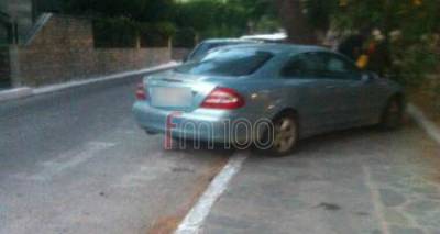 Λήμνος: Πεζοδρόμιο, σαν να λέμε… πάρκινγκ (photo)