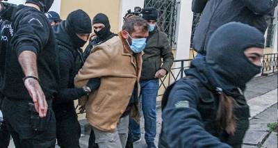 &Alpha;&theta;ώ&omicron;&sigmaf; &gamma;&iota;&alpha; &tau;&omicron;&nu; &beta;&iota;&alpha;&sigma;&mu;ό &tau;&eta;&sigmaf; &Alpha;&mu;&alpha;&lambda;ί&alpha;&sigmaf; &omicron; &pi;&rho;&omicron;&pi;&omicron;&nu;&eta;&tau;ή&sigmaf; &iota;&sigma;&tau;&iota;&omicron;&pi;&lambda;&omicron;ΐ&alpha;&sigmaf;, έ&nu;&omicron;&chi;&omicron;&sigmaf; &gamma;&iota;&alpha; &kappa;&alpha;&tau;ά&chi;&rho;&eta;&sigma;&eta; &alpha;&nu;&eta;&lambda;ί&kappa;&omicron;&upsilon; &sigma;&epsilon; &alpha;&sigma;έ&lambda;&gamma;&epsilon;&iota;&alpha;