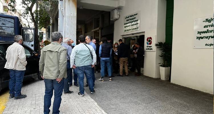 &Kappa;&Iota;&Nu;&Alpha;&Lambda;-&Pi;&Alpha;&Sigma;&Omicron;&Kappa;: &Sigma;&tau;&iota;&sigmaf; &kappa;ά&lambda;&pi;&epsilon;&sigmaf; &sigma;ή&mu;&epsilon;&rho;&alpha; &tau;&alpha; &mu;έ&lambda;&eta; &gamma;&iota;&alpha; &nu;&alpha; &epsilon;&pi;&iota;&lambda;έ&xi;&omicron;&upsilon;&nu; &tau;&omicron; ό&nu;&omicron;&mu;&alpha; &tau;&omicron;&upsilon; &kappa;ό&mu;&mu;&alpha;&tau;&omicron;&sigmaf;