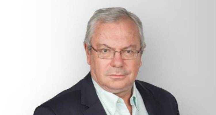 &Sigma;&tau;&eta; &Lambda;ή&mu;&nu;&omicron; &omicron; &upsilon;&pi;&omicron;&psi;ή&phi;&iota;&omicron;&sigmaf; &Pi;&epsilon;&rho;&iota;&phi;&epsilon;&rho;&epsilon;&iota;ά&rho;&chi;&eta;&sigmaf; &Sigma;&tau;&alpha;&mu;ά&tau;&eta;&sigmaf; &Mu;&alpha;&lambda;έ&lambda;&eta;&sigmaf;
