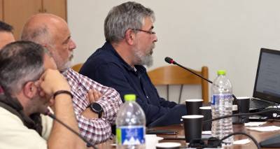 &Tau;&omicron;&pi;&iota;&kappa;ό &Pi;&omicron;&lambda;&epsilon;&omicron;&delta;&omicron;&mu;&iota;&kappa;ό &Lambda;ή&mu;&nu;&omicron;&upsilon;: &Pi;&omicron;&iota;&omicron;&sigmaf; &epsilon;&kappa;&pi;&rho;&omicron;&sigma;&omega;&pi;&epsilon;ί &sigma;ή&mu;&epsilon;&rho;&alpha; &tau;&omicron; &nu;&eta;&sigma;ί &sigma;&tau;&eta;&nu; &kappa;&rho;ί&sigma;&iota;&mu;&eta; &Epsilon;&pi;&iota;&tau;&rho;&omicron;&pi;ή; | &Eta; &epsilon;&pi;&iota;&sigma;&tau;&omicron;&lambda;ή &kappa;&alpha;&iota; &eta; &pi;&rho;&omicron;&sigma;&phi;&upsilon;&gamma;ή &Sigma;&tau;&epsilon;&rho;&gamma;&iota;ό&pi;&omicron;&upsilon;&lambda;&omicron;&upsilon;