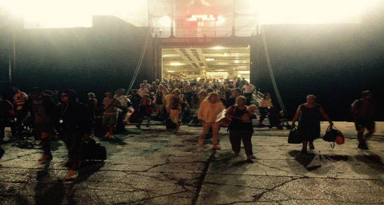 «Βούλιαξε» σήμερα η Λήμνος |2474 άτομα και 742 ΙΧ έφτασαν στο νησί σε μία μέρα