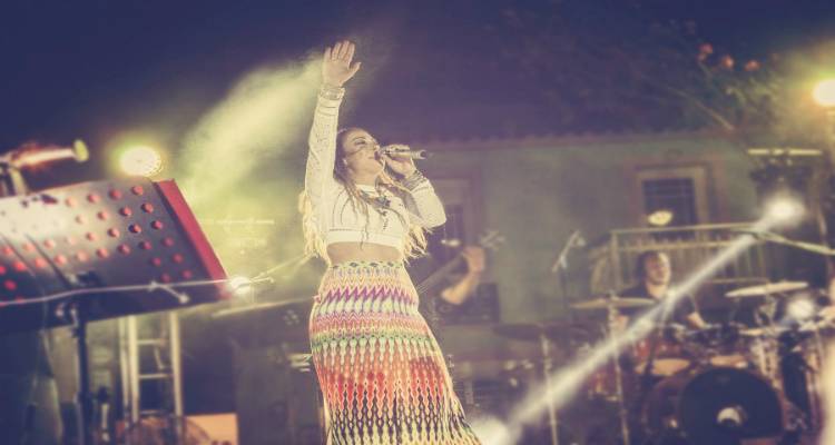 Λήμνος: Μια βραδιά γεμάτη συγκίνηση και μνήμες | Η φωνή της Μελίνας Ασλανίδου μάγεψε τους πάντες (photos)