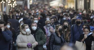 &Kappa;&omicron;&rho;&omega;&nu;&omicron;ϊό&sigmaf;: 21.863 &nu;έ&alpha; &kappa;&rho;&omicron;ύ&sigma;&mu;&alpha;&tau;&alpha;, 56 &theta;ά&nu;&alpha;&tau;&omicron;&iota; &kappa;&alpha;&iota; 359 &delta;&iota;&alpha;&sigma;&omega;&lambda;&eta;&nu;&omega;&mu;έ&nu;&omicron;&iota;
