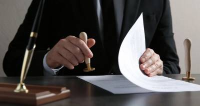 &Sigma;&tau;&iota;&sigmaf; &kappa;ά&lambda;&pi;&epsilon;&sigmaf; &omicron;&delta;&eta;&gamma;&omicron;ύ&nu;&tau;&alpha;&iota; &alpha;ύ&rho;&iota;&omicron; &kappa;&alpha;&iota; &mu;&epsilon;&theta;&alpha;ύ&rho;&iota;&omicron; &pi;&alpha;&nu;&epsilon;&lambda;&lambda;&alpha;&delta;&iota;&kappa;ά &omicron;&iota; &sigma;&upsilon;&mu;&beta;&omicron;&lambda;&alpha;&iota;&omicron;&gamma;&rho;ά&phi;&omicron;&iota;