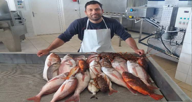 Η οικογένεια Κουτούκη προσφέρει σε όλους την ευκαιρία να γευτούν τα γεμάτα ιώδιο αγαθά της Λήμνου