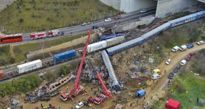 «Έλεγαν ψέματα συνειδητά»: Πολιτική αντιπαράθεση μετά τα νέα πορίσματα για τα Τέμπη, στο στόχαστρο της κυβέρνησης το ΠΑΣΟΚ