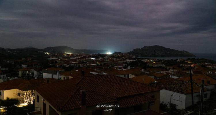 &Phi;&omega;&tau;ό: &Delta;&eta;&mu;ή&tau;&rho;&eta;&sigmaf; &Mu;&pi;&omicron;&upsilon;&lambda;ώ&tau;&eta;&sigmaf;