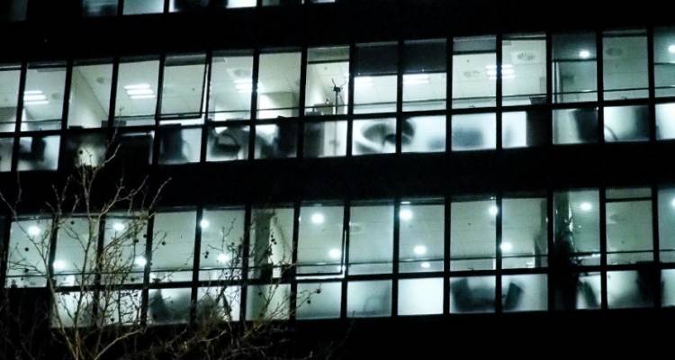 &Kappa;&omicron;&rho;&omega;&nu;&omicron;ϊό&sigmaf;: &Alpha;&gamma;ώ&nu;&alpha;&sigmaf; &epsilon;&pi;&iota;&beta;ί&omega;&sigma;&eta;&sigmaf; &gamma;&iota;&alpha; &chi;&iota;&lambda;&iota;ά&delta;&epsilon;&sigmaf; &epsilon;&pi;&iota;&chi;&epsilon;&iota;&rho;ή&sigma;&epsilon;&iota;&sigmaf; &kappa;&alpha;&iota; &epsilon;&rho;&gamma;&alpha;&zeta;&omicron;&mu;έ&nu;&omicron;&upsilon;&sigmaf; | &Epsilon;&rho;&chi;&epsilon;&tau;&alpha;&iota; &rho;&epsilon;&upsilon;&sigma;&tau;ό&tau;&eta;&tau;&alpha; ά&nu;&epsilon;&upsilon; ό&rho;&omega;&nu;