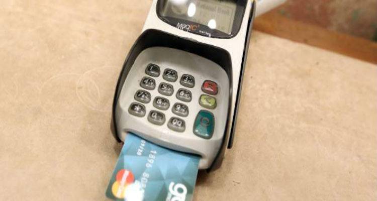 &Alpha;&upsilon;&tau;έ&sigmaf; &epsilon;ί&nu;&alpha;&iota; &omicron;&iota; &alpha;&pi;&omicron;&delta;&epsilon;ί&xi;&epsilon;&iota;&sigmaf; &pi;&omicron;&upsilon; &laquo;&chi;&tau;ί&zeta;&omicron;&upsilon;&nu;&raquo; &tau;&omicron; &alpha;&phi;&omicron;&rho;&omicron;&lambda;ό&gamma;&eta;&tau;&omicron; &mu;&epsilon; &kappa;ά&rho;&tau;&epsilon;&sigmaf;