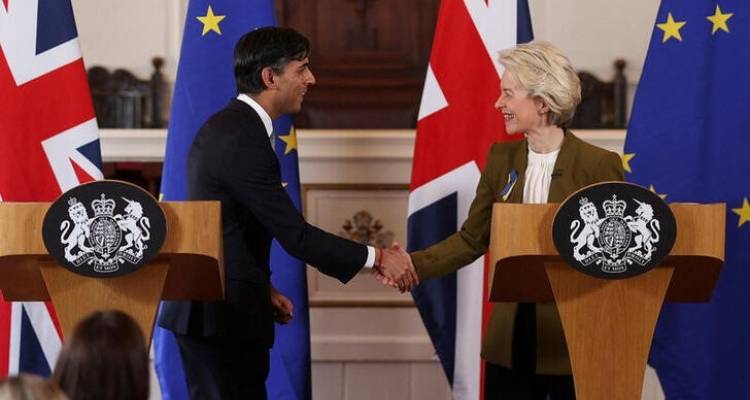 &Beta;&rho;&epsilon;&tau;&alpha;&nu;ί&alpha;: &Omicron; &Rho;ί&sigma;&iota; &Sigma;&omicron;ύ&nu;&alpha;&kappa; &chi;&alpha;&iota;&rho;&epsilon;&tau;ί&zeta;&epsilon;&iota; &tau;&eta; &nu;έ&alpha; &sigma;&upsilon;&mu;&phi;&omega;&nu;ί&alpha; &mu;&epsilon; &tau;&eta;&nu; &Epsilon;&Epsilon; &gamma;&iota;&alpha; &tau;&eta; &Beta;ό&rho;&epsilon;&iota;&alpha; &Iota;&rho;&lambda;&alpha;&nu;&delta;ί&alpha;, &alpha;&lambda;&lambda;ά &omicron;&iota; &alpha;&nu;&eta;&sigma;&upsilon;&chi;ί&epsilon;&sigmaf; &tau;&omega;&nu; &Delta;&eta;&mu;&omicron;&kappa;&rho;&alpha;&tau;&iota;&kappa;ώ&nu; &Epsilon;&nu;&omega;&tau;&iota;&kappa;ώ&nu;  &pi;&alpha;&rho;&alpha;&mu;έ&nu;&omicron;&upsilon;&nu;