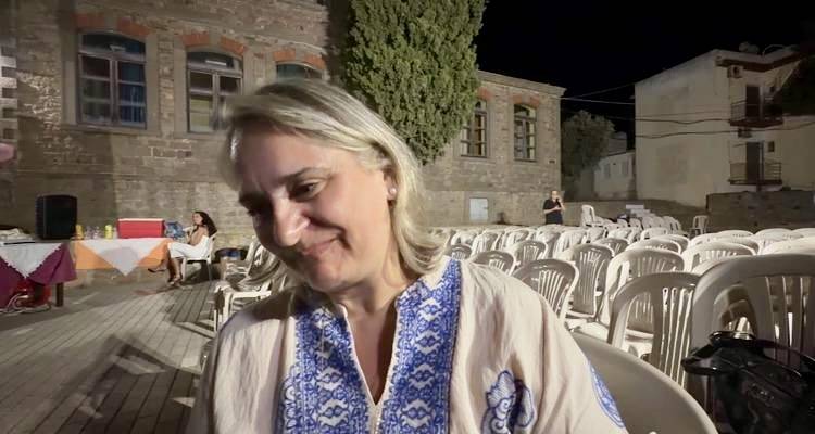 &Alpha;&gamma;&gamma;&epsilon;&lambda;&iota;&kappa;ή &Sigma;ά&rho;&alpha;&gamma;&kappa;&alpha;: &Nu;έ&alpha; &delta;&iota;ά&kappa;&rho;&iota;&sigma;&eta; &gamma;&iota;&alpha; &tau;&eta; &Mu;&omicron;&upsilon;&delta;&rho;&iota;&nu;ή &pi;&omicron;&iota;ή&tau;&rho;&iota;&alpha; &mu;&epsilon; &tau;&omicron; &laquo;&Kappa;&alpha;&pi;&epsilon;&tau;&alpha;&nu;έ&iota;&kappa;&omicron; &tau;&alpha;&xi;ί&delta;&iota;&raquo;