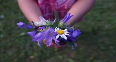 Γιορτή της μητέρας – Πώς καθιερώθηκε να εορτάζεται τη δεύτερη Κυριακή του Μαΐου