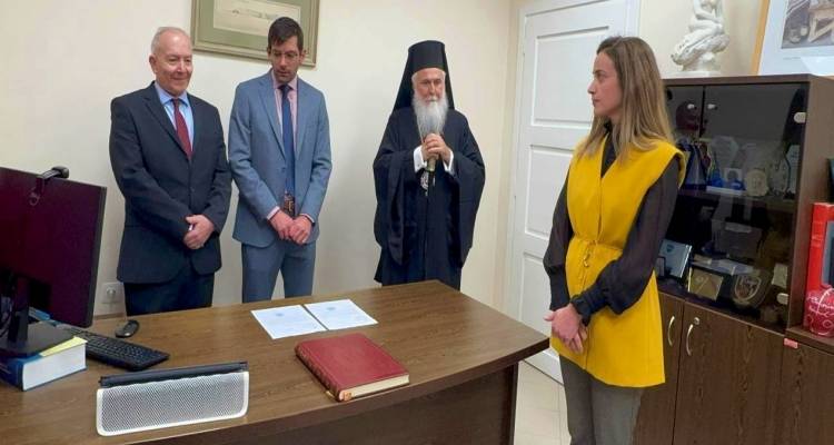 &Omicron;&rho;&kappa;ί&sigma;&tau;&eta;&kappa;&epsilon; &eta; &pi;&rho;ώ&tau;&eta; &mu;&eta;&chi;&alpha;&nu;&iota;&kappa;ό&sigmaf; &sigma;&tau;&omicron;&nu; &Delta;ή&mu;&omicron; &Alpha;&gamma;ί&omicron;&upsilon; &Epsilon;&upsilon;&sigma;&tau;&rho;&alpha;&tau;ί&omicron;&upsilon;