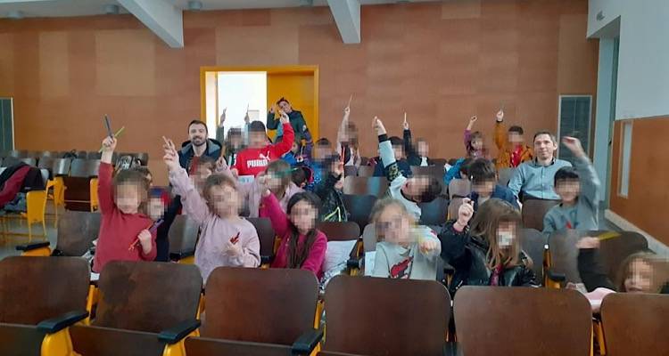 &Tau;&alpha; &laquo;&pi;&rho;&omega;&tau;ά&kappa;&iota;&alpha;&raquo; &tau;&omicron;&upsilon; 3&omicron;&upsilon; &Delta;&eta;&mu;&omicron;&tau;&iota;&kappa;&omicron;ύ &Mu;ύ&rho;&iota;&nu;&alpha;&sigmaf; &epsilon;&pi;&iota;&sigma;&kappa;έ&phi;&theta;&eta;&kappa;&alpha;&nu; &tau;&omicron; &Pi;&alpha;&nu;&epsilon;&pi;&iota;&sigma;&tau;&eta;&mu;&iota;&alpha;&kappa;ό &Tau;&mu;ή&mu;&alpha; &tau;&eta;&sigmaf; &Lambda;ή&mu;&nu;&omicron;&upsilon; &kappa;&iota; έ&mu;&alpha;&theta;&alpha;&nu; &gamma;&iota;&alpha; &tau;&alpha; &omicron;&phi;έ&lambda;&eta; &tau;&eta;&sigmaf; &upsilon;&gamma;&iota;&epsilon;&iota;&nu;ή&sigmaf; &delta;&iota;&alpha;&tau;&rho;&omicron;&phi;ή&sigmaf;