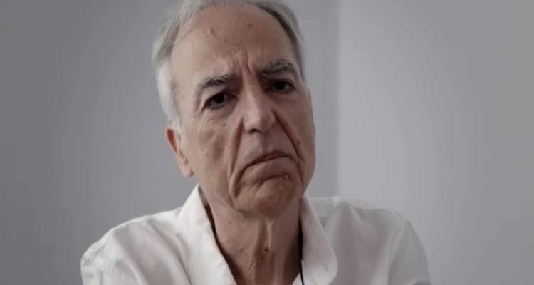 &Delta;&eta;&mu;ή&tau;&rho;&eta;&sigmaf; &Kappa;&omicron;&upsilon;&phi;&omicron;&nu;&tau;ί&nu;&alpha;&sigmaf;: &Omicron; &alpha;&rho;&chi;&iota;&epsilon;&kappa;&tau;&epsilon;&lambda;&epsilon;&sigma;&tau;ή&sigmaf; &tau;&eta;&sigmaf; 17&Nu; &pi;&epsilon;&rho;&iota;έ&gamma;&rho;&alpha;&psi;&epsilon; &pi;ώ&sigmaf; &sigma;&tau;&rho;&alpha;&tau;&omicron;&lambda;&omicron;&gamma;ή&theta;&eta;&kappa;&epsilon; -&Mu;ί&lambda;&eta;&sigma;&epsilon; &sigma;&tau;&omicron;&nu; &Alpha;&lambda;έ&xi;&eta; &Pi;&alpha;&pi;&alpha;&chi;&epsilon;&lambda;ά