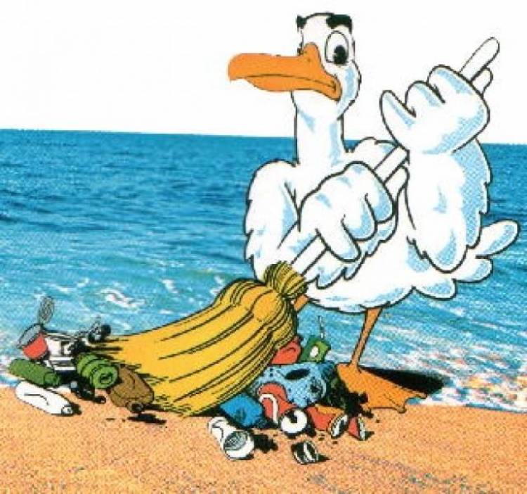 Σκουπιδαριό η παραλία του Κότσινα!