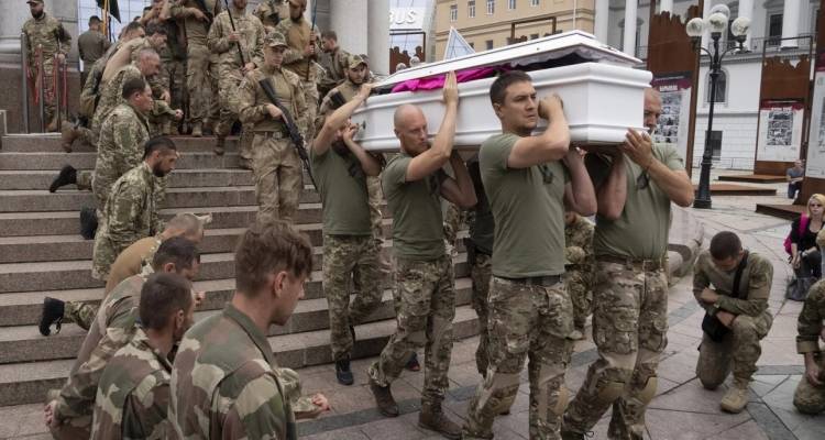 Ουκρανία: H Ρωσία παρέδωσε 1.000 σορούς Ουκρανών στρατιωτών | Σκοτώθηκαν στη μάχη