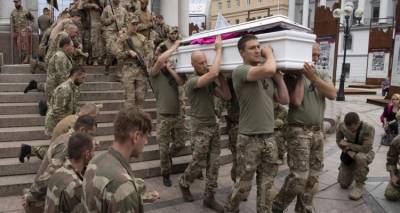 Ουκρανία: H Ρωσία παρέδωσε 1.000 σορούς Ουκρανών στρατιωτών | Σκοτώθηκαν στη μάχη