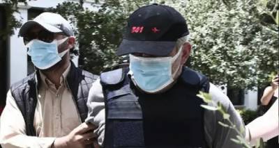 &Delta;ί&kappa;&eta; &psi;&epsilon;&upsilon;&tau;&omicron;&gamma;&iota;&alpha;&tau;&rho;&omicron;ύ: &Alpha;&nu;&alpha;&beta;&iota;ώ&nu;&epsilon;&iota; &omicron; &epsilon;&phi;&iota;ά&lambda;&tau;&eta;&sigmaf; &tau;&omega;&nu; &theta;&upsilon;&mu;ά&tau;&omega;&nu; | &laquo;Έ&lambda;&epsilon;&gamma;&epsilon; &pi;&omega;&sigmaf; &gamma;&iota;ά&tau;&rho;&epsilon;&psi;&epsilon; &tau;&omicron;&nu; &Sigma;&omicron;&upsilon;&mu;ά&chi;&epsilon;&rho; &kappa;&alpha;&iota; &mu;&alpha;&sigmaf; έ&delta;&iota;&nu;&epsilon; &beta;ό&tau;&alpha;&nu;&alpha; &gamma;&iota;&alpha; 800 &epsilon;&upsilon;&rho;ώ&raquo;