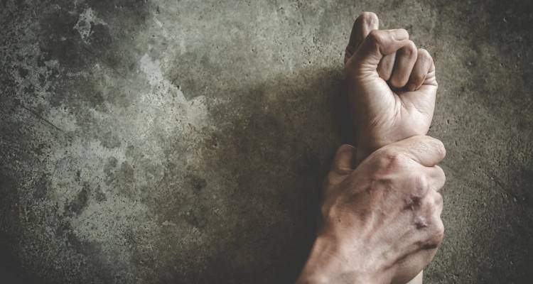 &Sigma;&omicron;&kappa; &sigma;&tau;&eta; &Sigma;ύ&mu;&eta;: 30&chi;&rho;&omicron;&nu;&omicron;&sigmaf; &pi;&rho;&omicron;&sigma;&pi;ά&theta;&eta;&sigma;&epsilon; &nu;&alpha; &beta;&iota;ά&sigma;&epsilon;&iota; 32&chi;&rho;&omicron;&nu;&eta; &mu;έ&sigma;&alpha; &sigma;&epsilon; &kappa;&alpha;&phi;&epsilon;&tau;έ&rho;&iota;&alpha; -&Chi;&tau;ύ&pi;&eta;&sigma;&epsilon; &tau;&omicron;&upsilon;&sigmaf; &alpha;&sigma;&tau;&upsilon;&nu;&omicron;&mu;&iota;&kappa;&omicron;ύ&sigmaf;