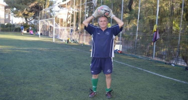 &Tau;&iota;&mu;&omicron;ύ&nu; &tau;&eta; &mu;&nu;ή&mu;&eta; &tau;&omicron;&upsilon; &Pi;&alpha;&nu;&alpha;&gamma;&iota;ώ&tau;&eta; &Pi;&alpha;&pi;&alpha;&delta;ά&tau;&omicron;&upsilon; &omicron;&iota; &beta;&epsilon;&tau;&epsilon;&rho;ά&nu;&omicron;&iota; &pi;&omicron;&delta;&omicron;&sigma;&phi;&alpha;&iota;&rho;&iota;&sigma;&tau;έ&sigmaf; &Lambda;έ&sigma;&beta;&omicron;&upsilon; &kappa;&alpha;&iota; &Lambda;ή&mu;&nu;&omicron;&upsilon;