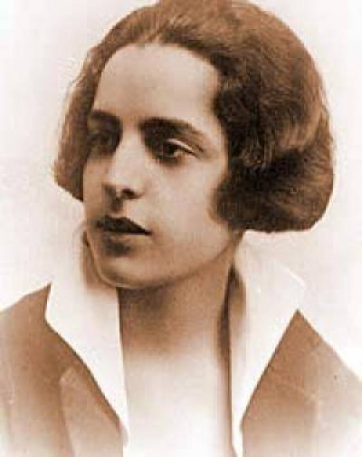 Απρίλης..., ο μήνας της Μαρίας Πολυδούρη