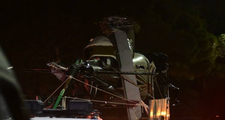 «Πηδήξτε στο νερό»: Πώς ο πιλότος έσωσε τους επιβάτες του ελικοπτέρου στη Μαρίνα Βουλιαγμένης