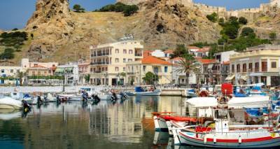 &Lambda;ή&mu;&nu;&omicron;&sigmaf;, &phi;&omega;&tau;&omicron;&gamma;&rho;&alpha;&phi;ί&alpha; shutterstock