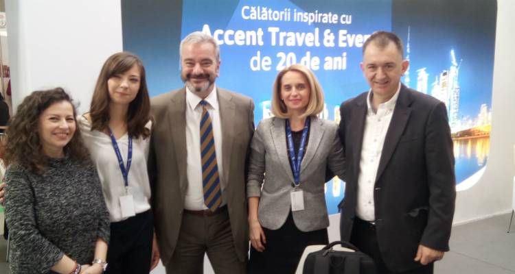 &Eta; &Alpha;&Mu;&Kappa;&Epsilon; &Lambda;ή&mu;&nu;&omicron;&sigmaf; &Tau;&omicron;&upsilon;&rho;&iota;&sigma;&tau;&iota;&kappa;ή &sigma;&epsilon; &delta;&iota;&epsilon;&theta;&nu;&epsilon;ί&sigmaf; &epsilon;&kappa;&theta;έ&sigma;&epsilon;&iota;&sigmaf; &sigma;&epsilon; &Beta;&omicron;&upsilon;&kappa;&omicron;&upsilon;&rho;έ&sigma;&tau;&iota; &kappa;&alpha;&iota; &Beta;&epsilon;&rho;&omicron;&lambda;ί&nu;&omicron; (photos)