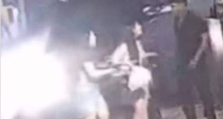 Βίντεο σοκ: Μεθυσμένος οδηγός στη Νέα Υόρκη παρέσυρε 16χρονη που απέρριψε τις χυδαίες προτάσεις του