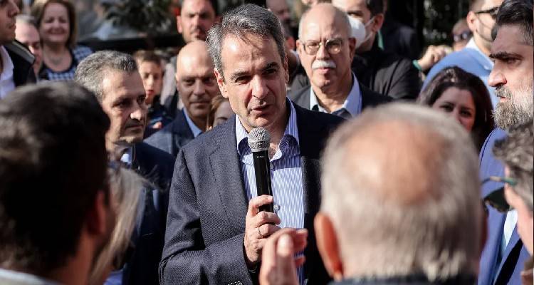 Οι αναποφάσιστοι «κλειδί» για την αυτοδυναμία ΝΔ στις εκλογές | Τι εκτιμούν στην κυβέρνηση από τις δημοσκοπήσεις