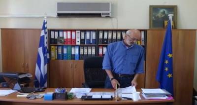 &Omicron; &Epsilon;&rho;&upsilon;&theta;&rho;ό&sigmaf; &Sigma;&tau;&alpha;&upsilon;&rho;ό&sigmaf; &Lambda;ή&mu;&nu;&omicron;&upsilon; &kappa;&alpha;&lambda;&omega;&sigma;&omicron;&rho;ί&zeta;&epsilon;&iota; &kappa;&alpha;&iota; &sigma;&upsilon;&gamma;&chi;&alpha;ί&rho;&epsilon;&iota; &tau;&omicron; &Theta;&omicron;&delta;&omega;&rho;ή &Mu;&omicron;&nu;&omicron;&kappa;&rho;&omicron;ύ&sigma;&omicron;