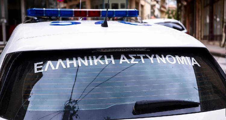 &Sigma;&omicron;&kappa; &sigma;&tau;&omicron; &Pi;&epsilon;&rho;&iota;&sigma;&tau;έ&rho;&iota;: &Nu;&epsilon;&kappa;&rho;ή 17&chi;&rho;&omicron;&nu;&eta;, &alpha;&nu;&alpha;&zeta;&eta;&tau;&omicron;ύ&nu; &tau;&omicron;&nu; &sigma;ύ&nu;&tau;&rho;&omicron;&phi;ό &tau;&eta;&sigmaf;