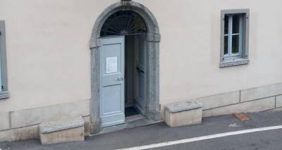 &Tau;&iota; &sigma;&chi;έ&sigma;&eta; έ&chi;&epsilon;&iota; &eta; &Lambda;ή&mu;&nu;&omicron;&sigmaf; &mu;&epsilon; &tau;&eta;&nu; &Iota;&tau;&alpha;&lambda;ί&alpha;;