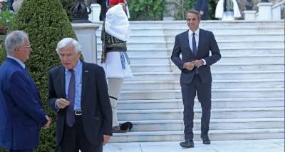 &laquo;&Phi;&rho;έ&nu;&omicron;&raquo; &Mu;&eta;&tau;&sigma;&omicron;&tau;ά&kappa;&eta; &sigma;&tau;&omicron;&nu; &alpha;&nu;&alpha;&sigma;&chi;&eta;&mu;&alpha;&tau;&iota;&sigma;&mu;ό, &laquo;&gamma;&kappa;ά&zeta;&iota;&raquo; &sigma;&tau;&omicron; &kappa;&upsilon;&beta;&epsilon;&rho;&nu;&eta;&tau;&iota;&kappa;ό έ&rho;&gamma;&omicron;