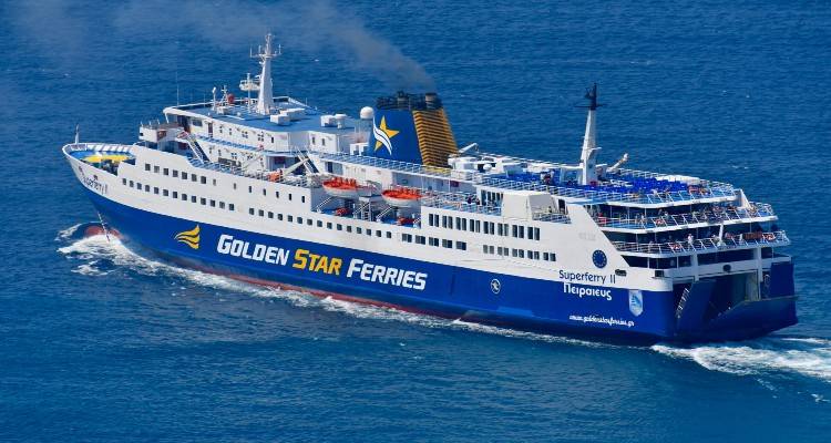 Δεμένο στο Λαύριο θα μείνει το Superferry II