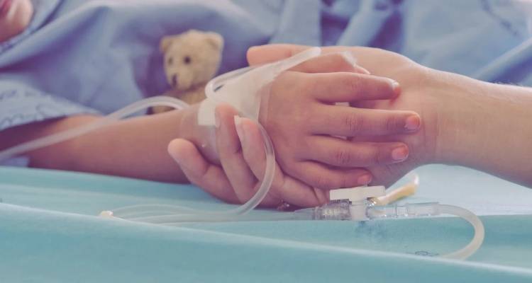 &Theta;&epsilon;&sigma;&sigma;&alpha;&lambda;&omicron;&nu;ί&kappa;&eta;: &Pi;έ&theta;&alpha;&nu;&epsilon; &alpha;&pi;ό &pi;&alpha;&rho;&beta;&omicron;ϊό &kappa;&omicron;&rho;&iota;&tau;&sigma;ά&kappa;&iota; 3,5 &epsilon;&tau;ώ&nu; | &Sigma;&upsilon;&nu;&alpha;&gamma;&epsilon;&rho;&mu;ό&sigmaf; &sigma;&epsilon; &pi;&alpha;&iota;&delta;&iota;&kappa;ό &sigma;&tau;&alpha;&theta;&mu;ό &gamma;&iota;&alpha; 11 &kappa;&rho;&omicron;ύ&sigma;&mu;&alpha;&tau;&alpha;