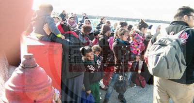 Πρόεδρος Πλάκας: «Ακυβέρνητο το σκάφος που μετέφερε τους 239 πρόσφυγες στη Λήμνο» (mp3  + photos)