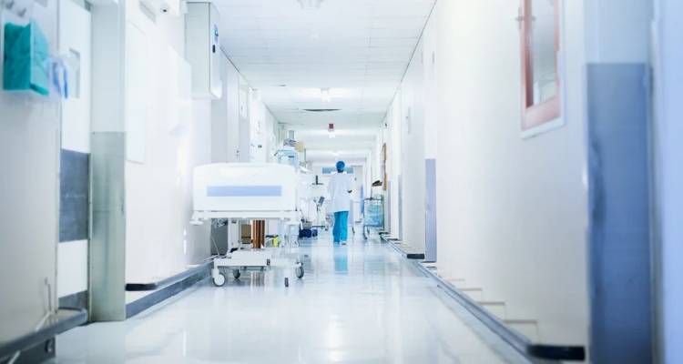 Κεφαλονιά: Συγκλονίζει η μητέρα της 14χρονης που βγήκε από τη ΜΕΘ | «Δεν το πίστευα ότι το παιδί μου θα γυρίσει»