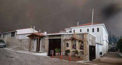 &Epsilon;&phi;&iota;&alpha;&lambda;&tau;&iota;&kappa;έ&sigmaf; &sigma;&tau;&iota;&gamma;&mu;έ&sigmaf; &sigma;&tau;&eta;&nu; &Pi;ά&rho;&nu;&eta;&theta;&alpha; | &Kappa;&alpha;ί&gamma;&omicron;&nu;&tau;&alpha;&iota; &sigma;&pi;ί&tau;&iota;&alpha;, &epsilon;&kappa;&kappa;&epsilon;&nu;ώ&theta;&eta;&kappa;&alpha;&nu; &omicron;&iota;&kappa;&iota;&sigma;&mu;&omicron;ί, &sigma;&tau;&omicron;&nu; &Epsilon;&theta;&nu;&iota;&kappa;ό &Delta;&rho;&upsilon;&mu;ό &omicron;&iota; &phi;&lambda;ό&gamma;&epsilon;&sigmaf;