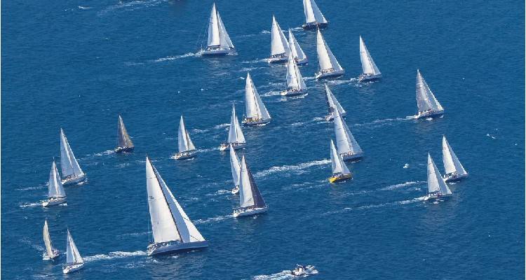 Aegean Reggata: 56 &sigma;&kappa;ά&phi;&eta; &mu;&epsilon; 340 &iota;&sigma;&tau;&iota;&omicron;&pi;&lambda;ό&omicron;&upsilon;&sigmaf; &alpha;&gamma;&omega;&nu;ί&zeta;&omicron;&nu;&tau;&alpha;&iota; &sigma;&tau;&omicron; &Alpha;&iota;&gamma;&alpha;ί&omicron;