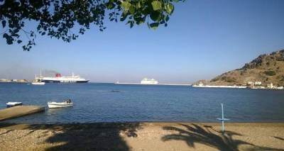 Έ&kappa;&tau;&alpha;&kappa;&tau;&eta; &pi;&rho;&omicron;&sigma;έ&gamma;&gamma;&iota;&sigma;&eta; &kappa;&rho;&omicron;&upsilon;&alpha;&zeta;&iota;&epsilon;&rho;ό&pi;&lambda;&omicron;&iota;&omicron;&upsilon; &sigma;ή&mu;&epsilon;&rho;&alpha; &sigma;&tau;&eta; &Lambda;ή&mu;&nu;&omicron; (photos)