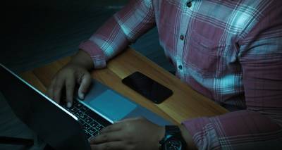 «Ομάδες βιασμού» στα social media δίνουν tips για κακοποίηση γυναικών - Ένοχοι 70.000 άνδρες μέλη του Telegram