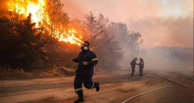 &Phi;&omega;&tau;&iota;έ&sigmaf;: &Sigma;&upsilon;&nu;&omicron;&lambda;&iota;&kappa;ά 39 &delta;&alpha;&sigma;&iota;&kappa;έ&sigmaf; &pi;&upsilon;&rho;&kappa;&alpha;&gamma;&iota;έ&sigmaf; &epsilon;&kappa;&delta;&eta;&lambda;ώ&theta;&eta;&kappa;&alpha;&nu; &tau;&omicron; &tau;&epsilon;&lambda;&epsilon;&upsilon;&tau;&alpha;ί&omicron; 24&omega;&rho;&omicron; &sigma;&tau;&eta; &chi;ώ&rho;&alpha;