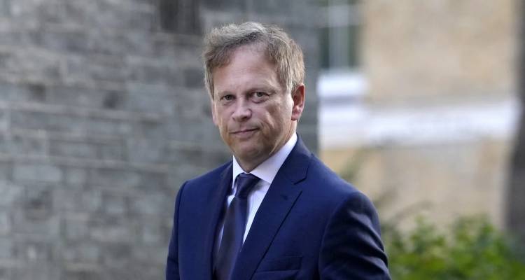 Η Βρετανία στέλνει δυο ναρκοθηρευτικά πλοία στην Ουκρανία