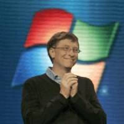 Ο Μπιλ Γκέιτς ανέκτησε τον τίτλο του πλουσιότερου ανθρώπου στον κόσμο