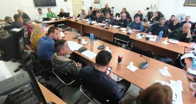 &Kappa;&alpha;&tau;&epsilon;&pi;&epsilon;ί&gamma;&omicron;&upsilon;&sigma;&alpha; &sigma;&upsilon;&nu;&epsilon;&delta;&rho;ί&alpha;&sigma;&eta; &tau;&omicron;&upsilon; &Delta;&eta;&mu;&omicron;&tau;&iota;&kappa;&omicron;ύ &Sigma;&upsilon;&mu;&beta;&omicron;&upsilon;&lambda;ί&omicron;&upsilon; &Lambda;ή&mu;&nu;&omicron;&upsilon; &gamma;&iota;&alpha; &tau;&eta;&nu; &alpha;&nu;&alpha;&mu;ό&rho;&phi;&omega;&sigma;&eta; &tau;&omicron;&upsilon; &pi;&rho;&omicron;ϋ&pi;&omicron;&lambda;&omicron;&gamma;&iota;&sigma;&mu;&omicron;ύ